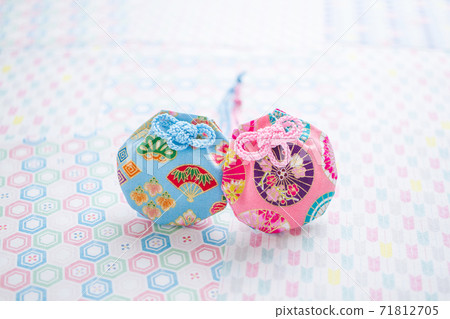 Matchmaking charm image material Matchmaking charm image material 71812705