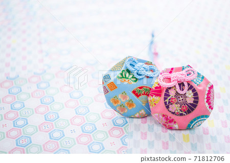 Matchmaking charm image material Matchmaking charm image material 71812706