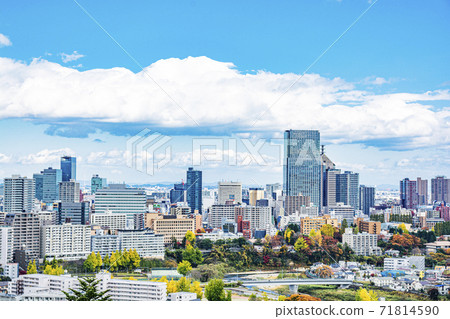 即將到來的秋天的仙台市全景 即將到來的秋天的仙台市全景 71814590
