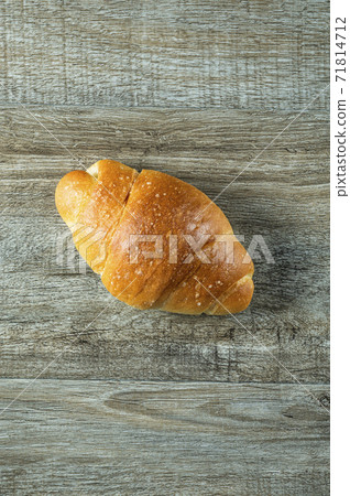 Bread hard type 71814712