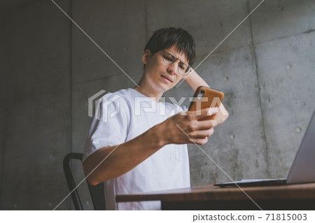 遠程辦公在線男人 71815003