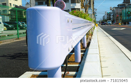 Landscape with guardrail 71815045