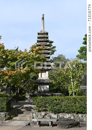 十一層石塔清水寺 十一層石塔清水寺 71816774