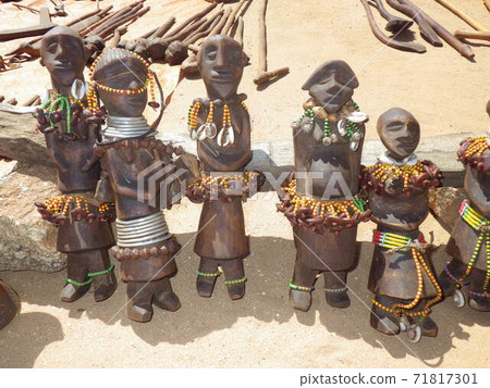 Hamar souvenirs Ethiopia 71817301