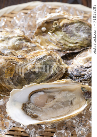 新鮮生牡蠣 新鮮生牡蠣 71818295