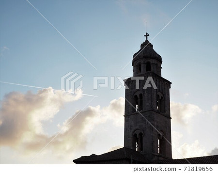 Dubrovnik at dusk 71819656