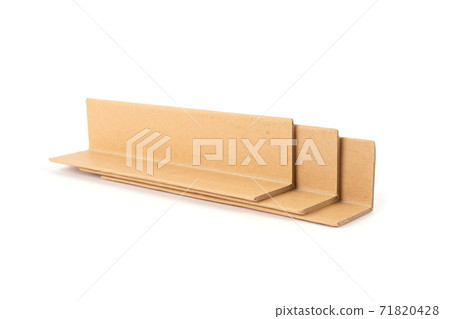 Cardboard edge protectors isolated on white - corner-edge protection while transportation goods. Recyclable packaging products 71820428