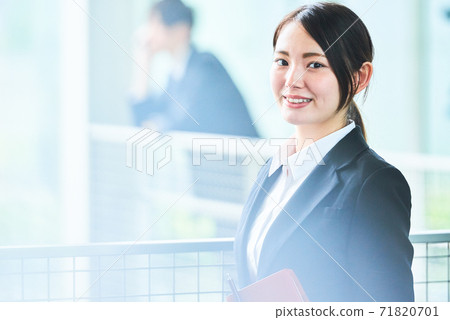 Young business woman Young business woman 71820701