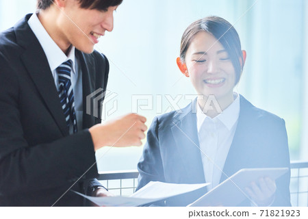 商業場景 71821923