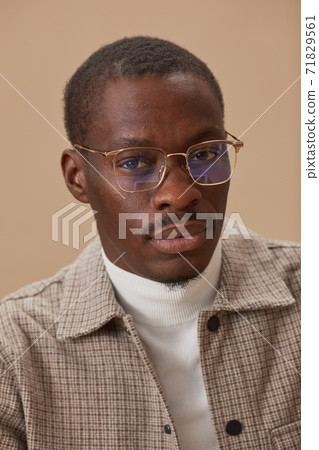 Portrait of elegant man Portrait of elegant man 71829561