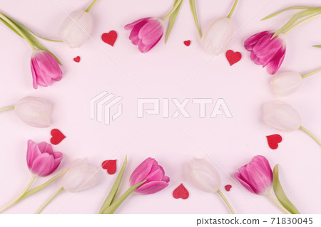 Frame made of colourful tulips 71830045