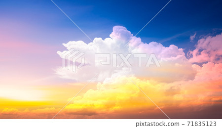 Fantasy sky 71835123