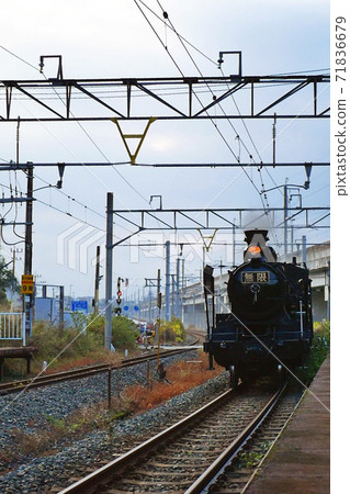 Jr九州sl魔鬼之刃無限列車車是活躍於大正時代的蒸汽機車 Sl人吉 照片素材 圖片 圖庫