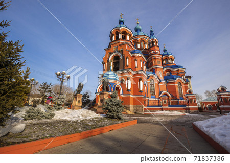 Beautiful view of Kazan Church an Orthodox church in the city of Irkutsk in the name of the Kazan Icon of the Mother of God. It is known for the Irkutsk is largest church bell. 71837386