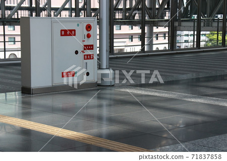 大阪站的消防設備為城市安全提供支援。 71837858