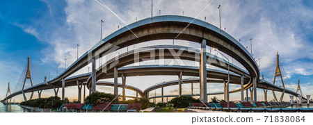 Bhumibol bridge views at sunset in Bangkok Thailand 71838084
