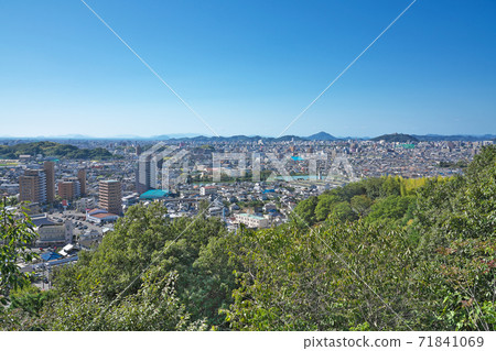 [從牛山展望台俯瞰松山市]愛媛縣松山市南久久町 71841069