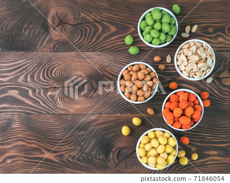 Peanuts snacks for party bar 71846054