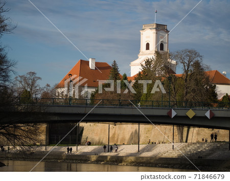 Castle and Bridge in Gyor, Hungary Castle and Bridge in Gyor, Hungary 71846679