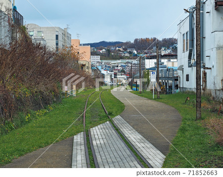 Otaru Old National Railways Temiya Line in late autumn 71852663