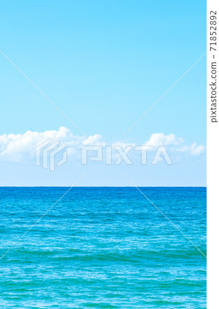 海洋和藍天 71852892