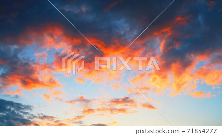 夕陽的天空風光(崎玉縣川口市附近) 夕陽的天空風光(崎玉縣川口市附近) 71854277