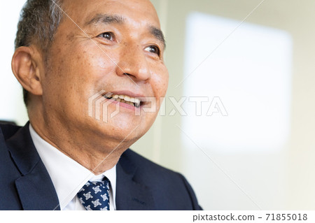 Image of middle to senior president and manager Image of middle to senior president and manager 71855018