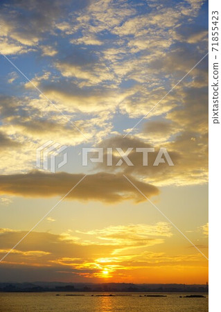 Various clouds and sunsets. 71855423
