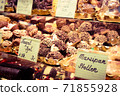 Chocolate 71855928