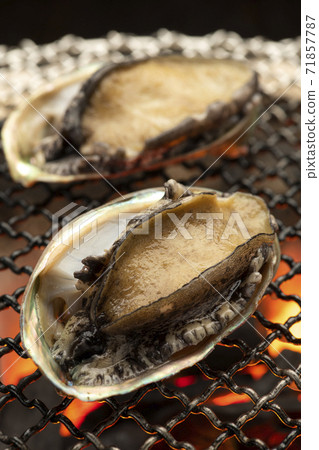 Charcoal grilled live abalone Charcoal grilled live abalone 71857787