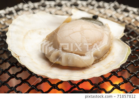 帶殼烤扇貝 71857812