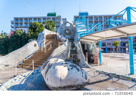 Scenery in front of Keio Horinouchi Station on the Keio Sagamihara Line in Hachioji, Tokyo 71858040