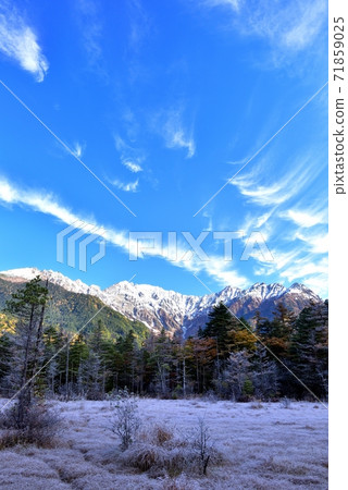 Hotakitake-dake of the new snow Hotakitake-dake of the new snow 71859025