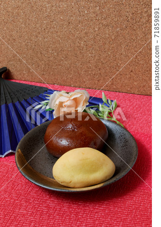 Japanese sweets, manju, Japanese, tea sweets, red bean paste, folding fan, steamed buns, snacks, sweets Japanese sweets, manju, Japanese, tea sweets, red bean paste, folding fan, steamed buns, snacks, sweets 71859891