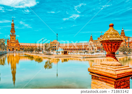 Square of the Spain is a square in the Maria Luisa Park, in Sevi 71863142