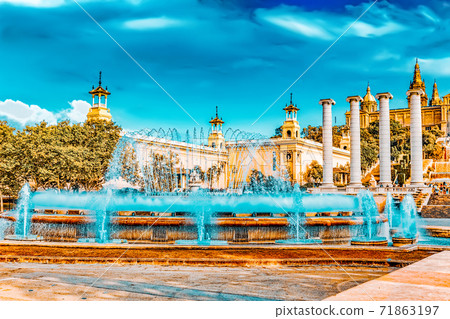 Fountain of Montjuic and Plaza de Espanya. Barcelona 71863197