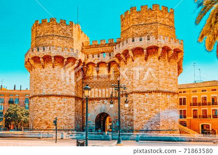 Serrans Gate or Serrans Towers is one of the twelve gates ,of th 71863580
