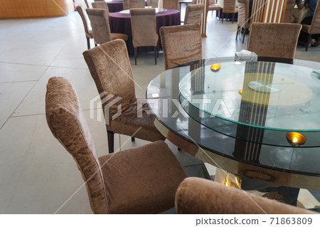 Round table for parties 71863809