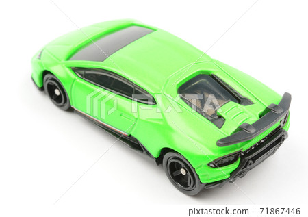 Car image 71867446