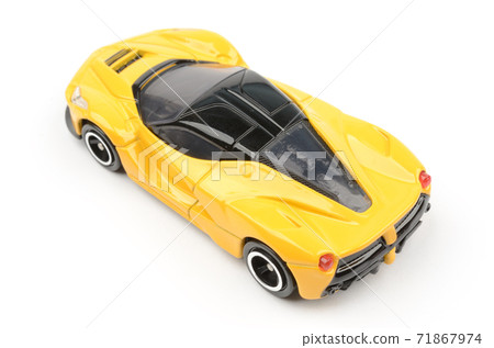 Car image 71867974