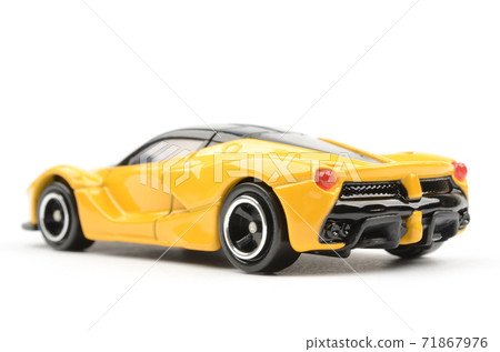 Car image 71867976