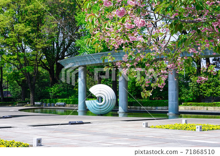 和田倉噴泉公園由於日冕動盪而停止運營 和田倉噴泉公園由於日冕動盪而停止運營 71868510