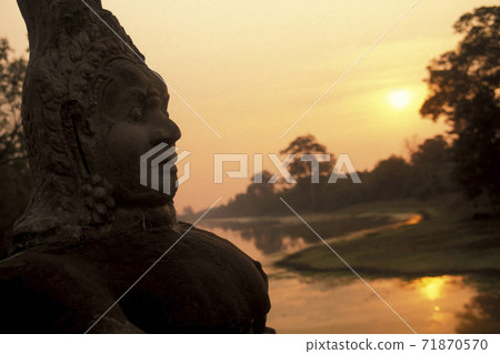 CAMBODIA SIEM REAP ANGKOR THOM SOUTH GATE 71870570