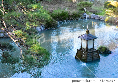 鹽og神社池塘 71870857