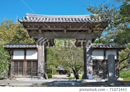 [Higashiyama Rurikoin Hantaji Temple] (Shikoku Sacred Site No. 50 Fudasho) Hatadera Town, Matsuyama City, Ehime Prefecture 71871441