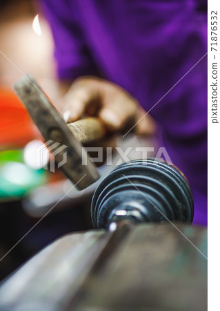 ATV constant-velocity CV joint repair, hammer in by hands ATV constant-velocity CV joint repair, hammer in by hands 71876532