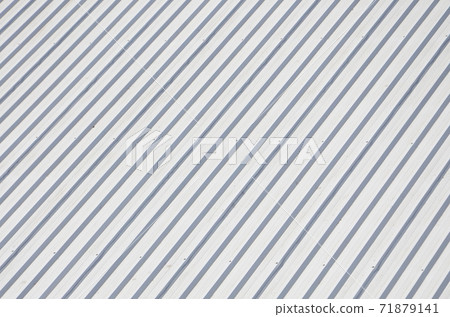 Metal gray roof with rhythmic parallel relief directions 71879141