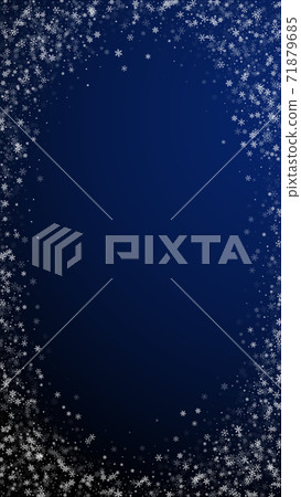 Beautiful snowfall Christmas background. Subtle fl 71879685