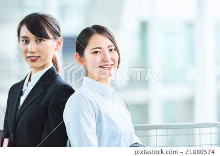 Young business woman Young business woman 71880574