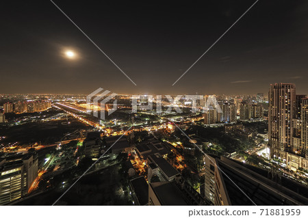 Bangkok Noble Revolve Ratchada 2高層景觀夜景曼谷 71881959